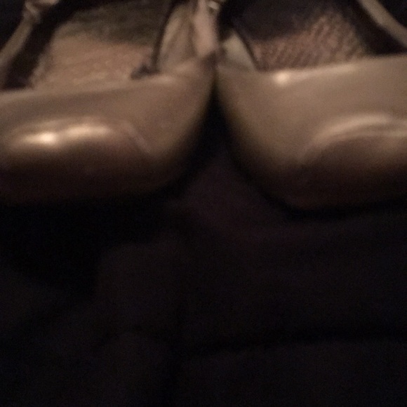 Worn gold ballet flats - Picture 6 of 7